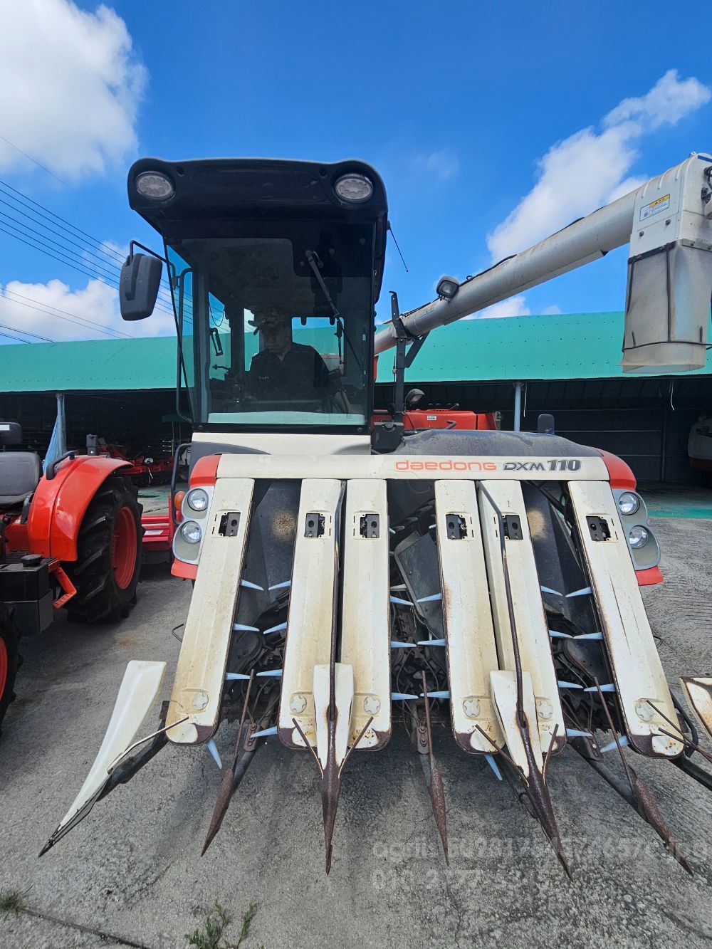 Daedong Combine Harvester DXM110 (6Rows)