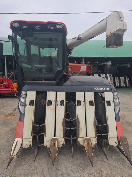 Kubota Combine Harvester ZR6130 (6Rows)