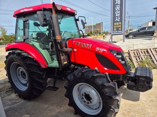 TYM Tractor TX1003 (102hp)