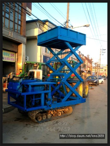  콤바인리프트 콤바인부착형콤바인개조궤도운반차콤바인덤프 