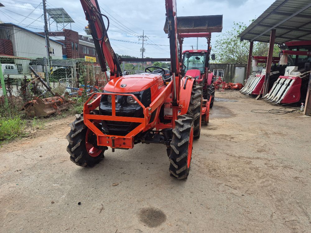 대동 트랙터 LX485L (48마력) 뒤우측면