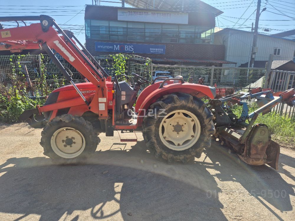 Daedong Tractor LX480L (48hp) 뒤우측면