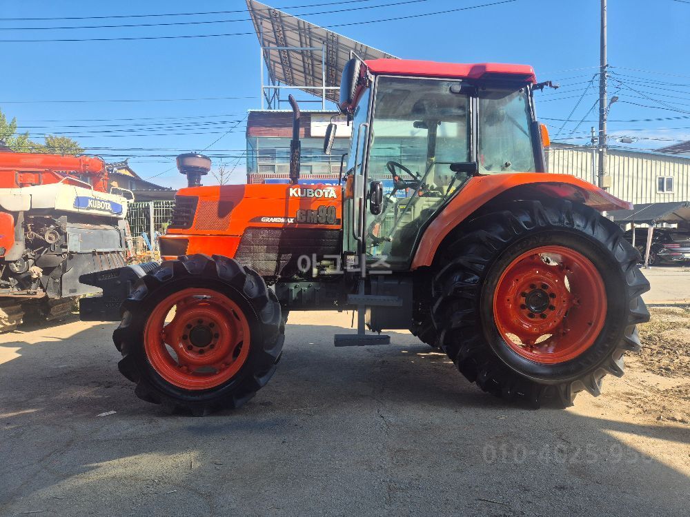 구보다 트랙터 GM90 (90마력)