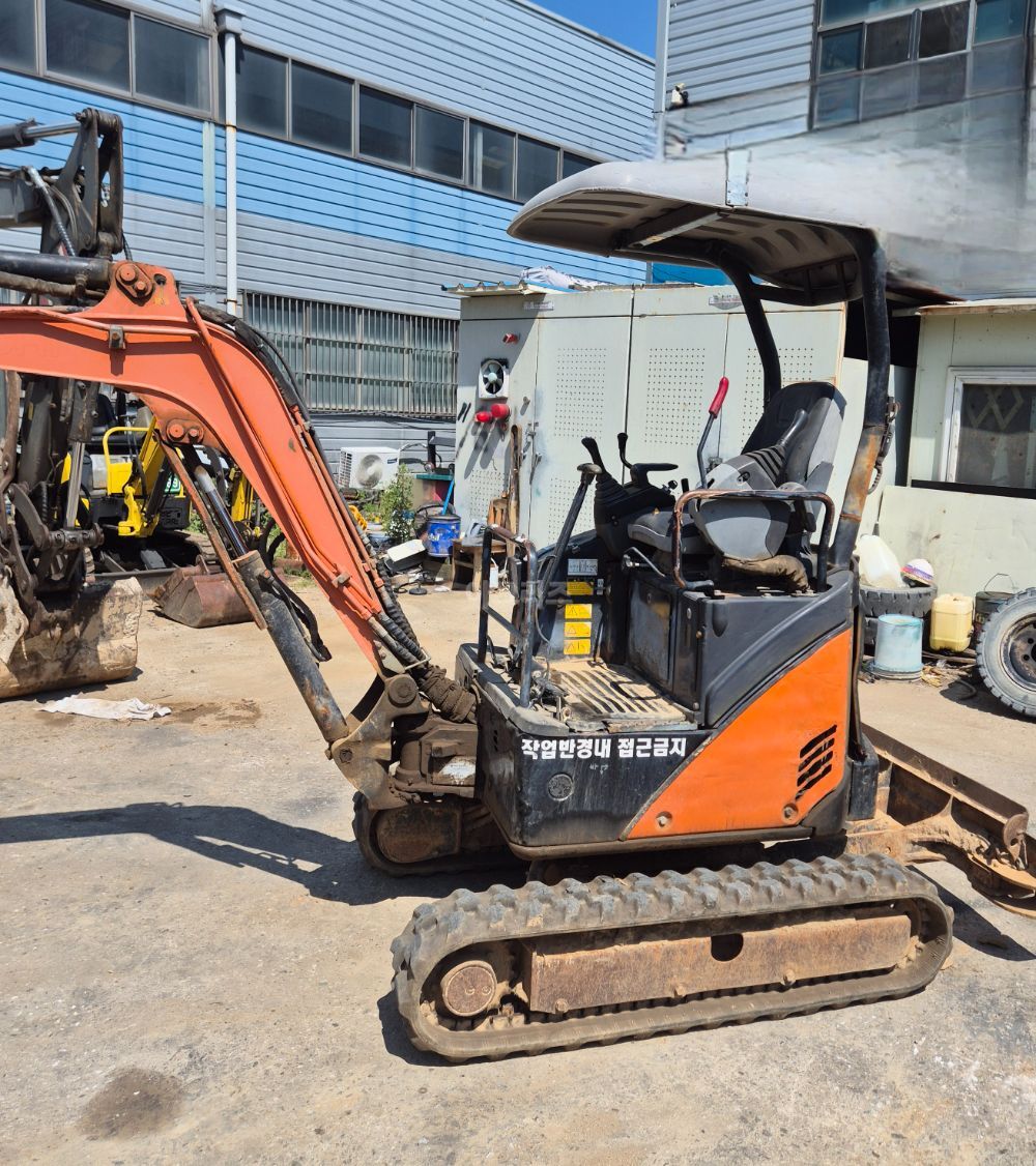  Excavator ZX17 (1.7톤)