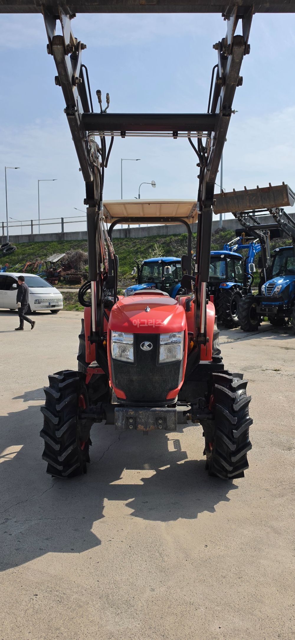 구보다 트랙터 L54K (55.9마력)