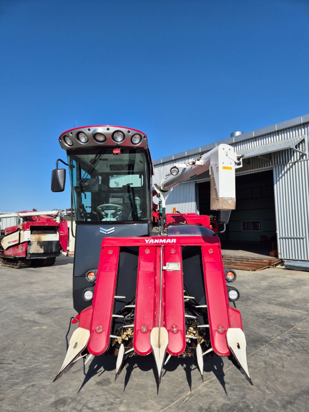 Yanmar Combine Harvester YH470 (4Rows)