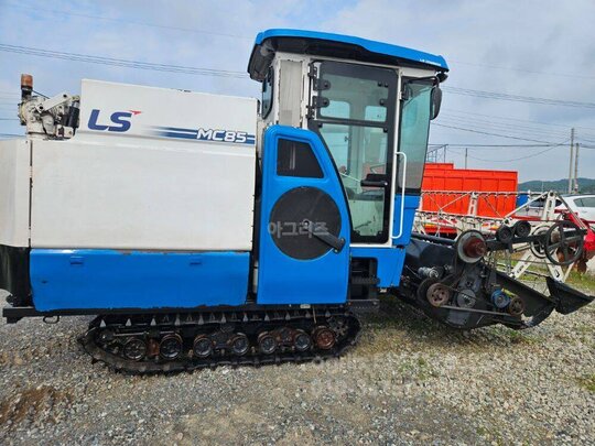 LS Combine Harvester MC85 (보통형)