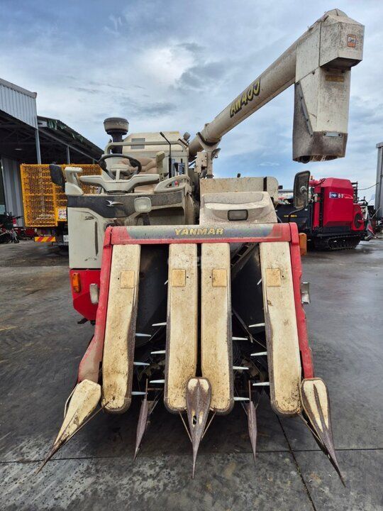  Combine Harvester AW465 (4Rows) 앞좌측면