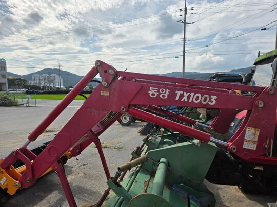  로더 K1000 앞좌측면