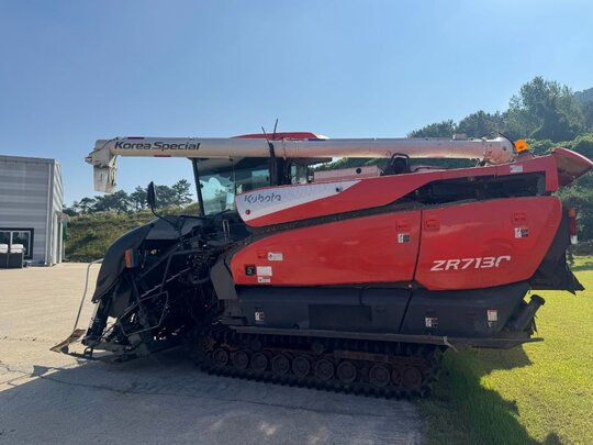 구보다 콤바인 ZR7130 (7조식)