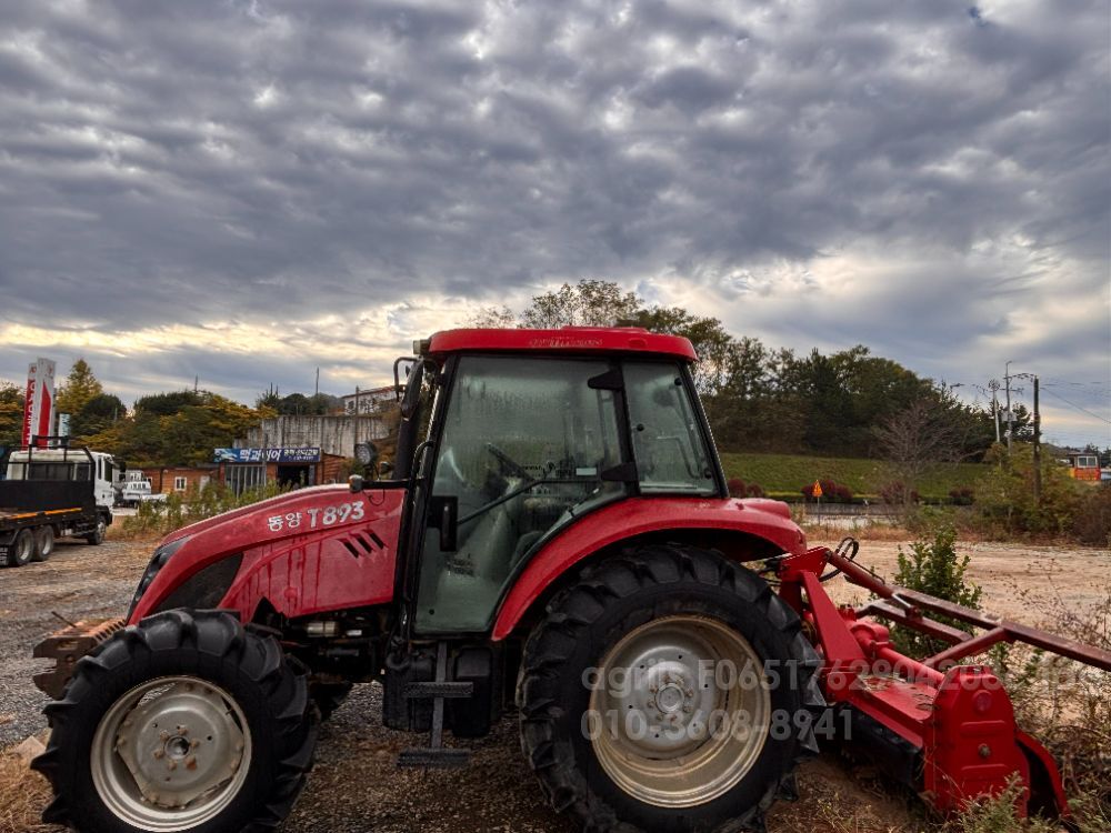 TYM 트랙터 T893 (89마력)