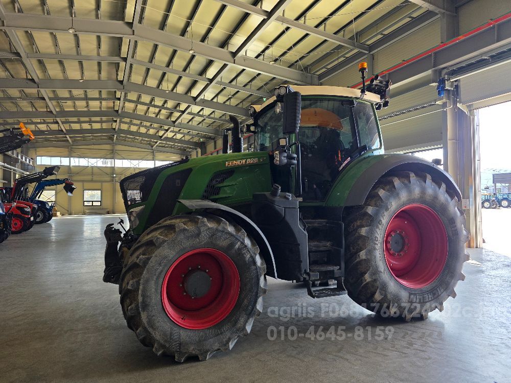 FENDT 트랙터 828 (280마력)