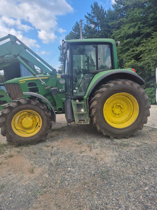 JohnDeere Tractor 6830 (135hp)