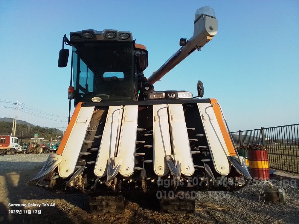 TYM Combine Harvester ISEKI (6Rows)