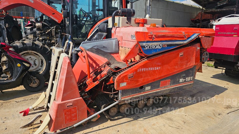 Daedong Combine Harvester R1-191 (2Rows)