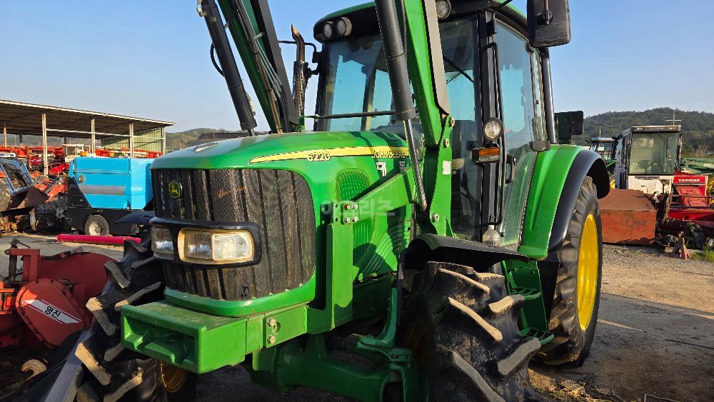 존디어 트랙터 6220 (90마력)