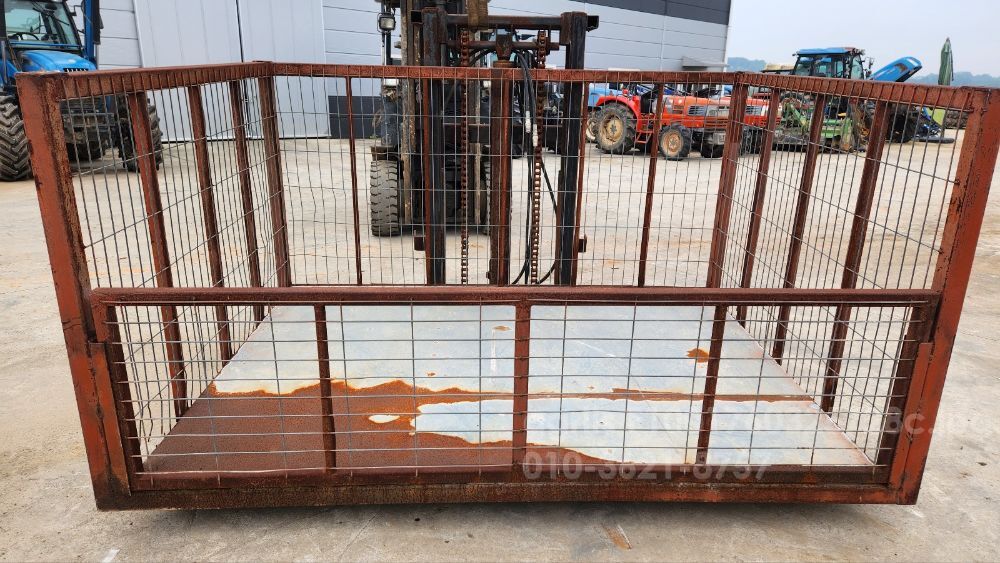  유압식 지게차 적재함 유압식 지게차 적재함