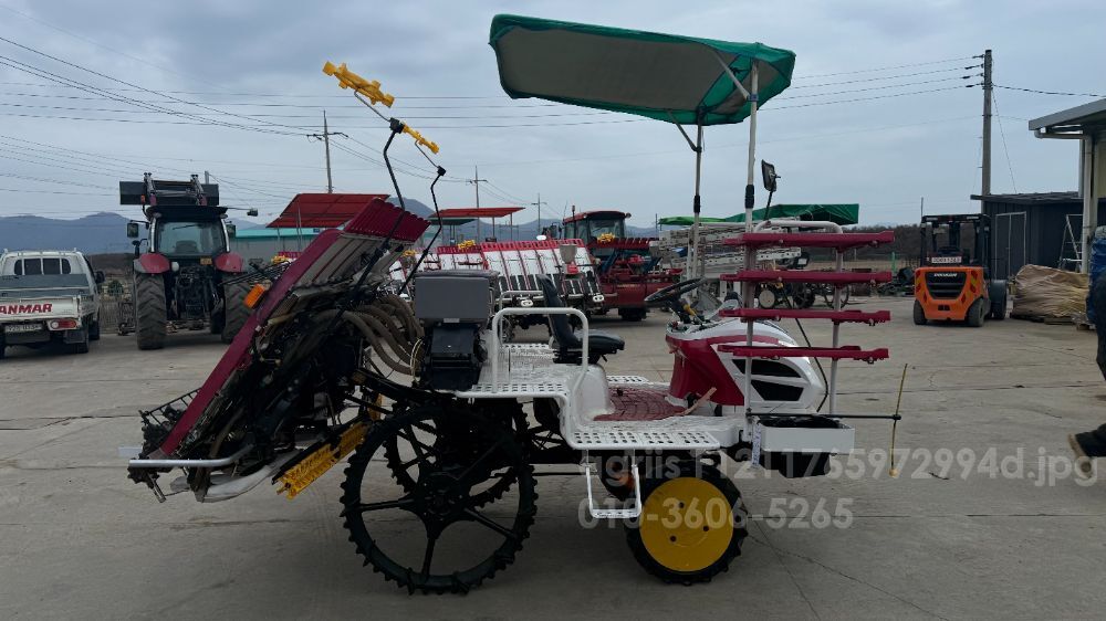 Yanmar Rice transplanter VP8DZM (8Rows) 뒤우측면