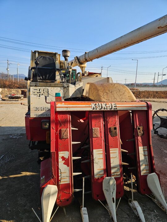 국제 콤바인 KC575 (4조식)