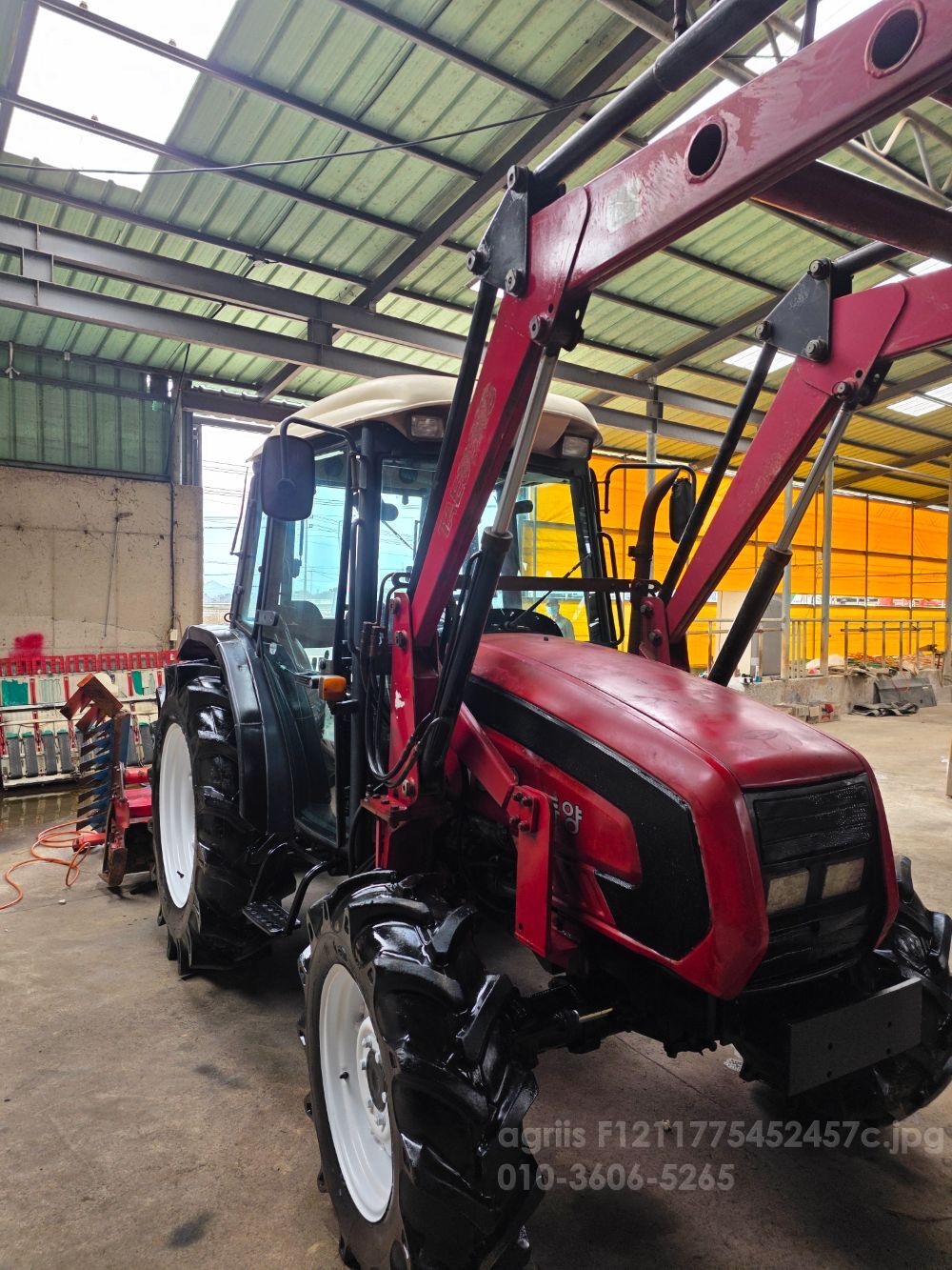 TYM Tractor T552 (55hp)