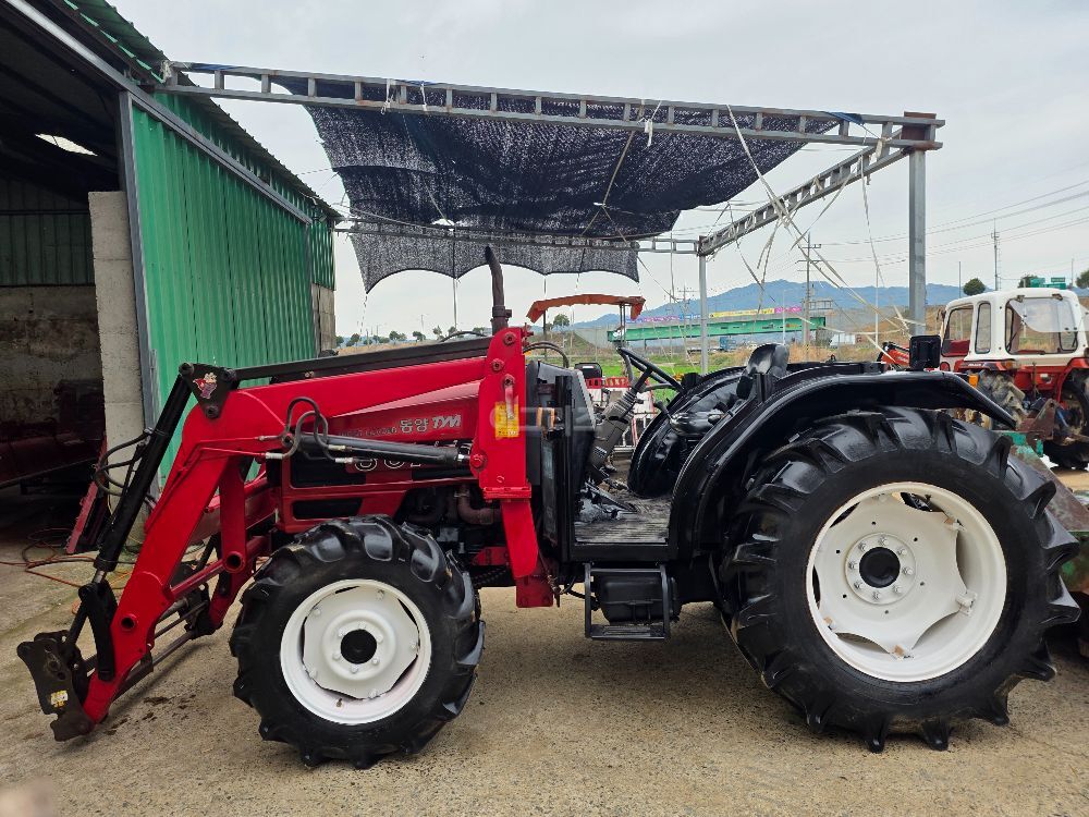 TYM 트랙터 T550 (55마력)
