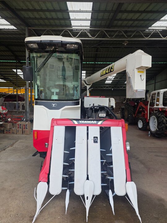 얀마 콤바인 AW473 (4조식)