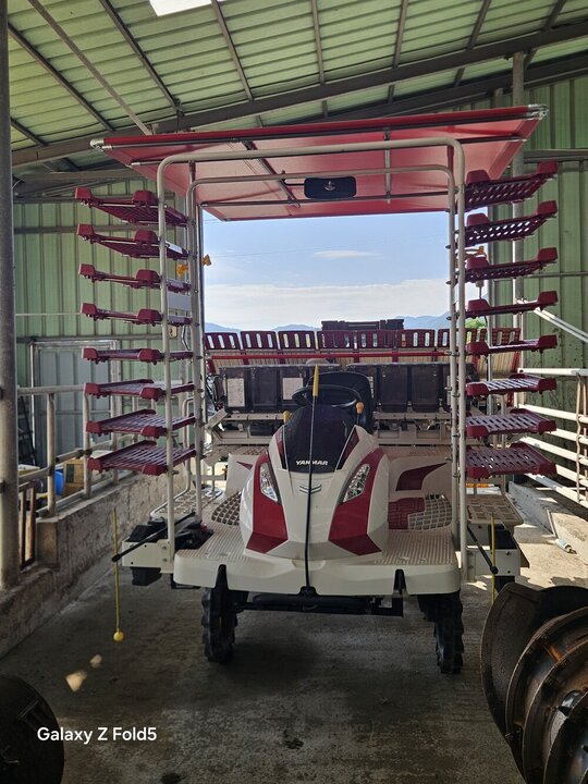 Yanmar Rice transplanter YR8DA (8Rows)