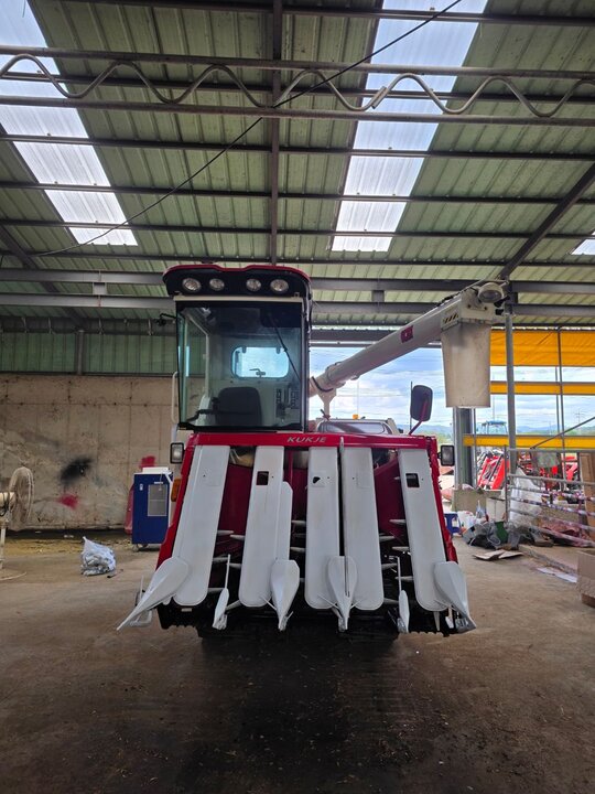 Kukje Combine Harvester KC87 (5Rows)