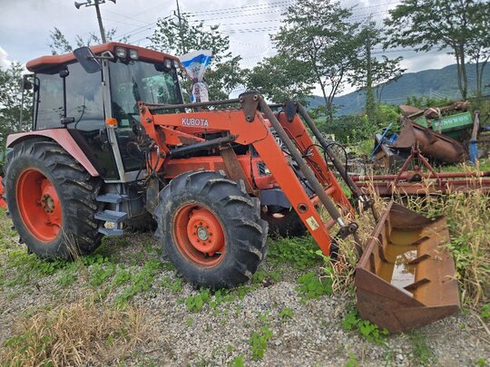 구보다 트랙터 M125 (125마력)