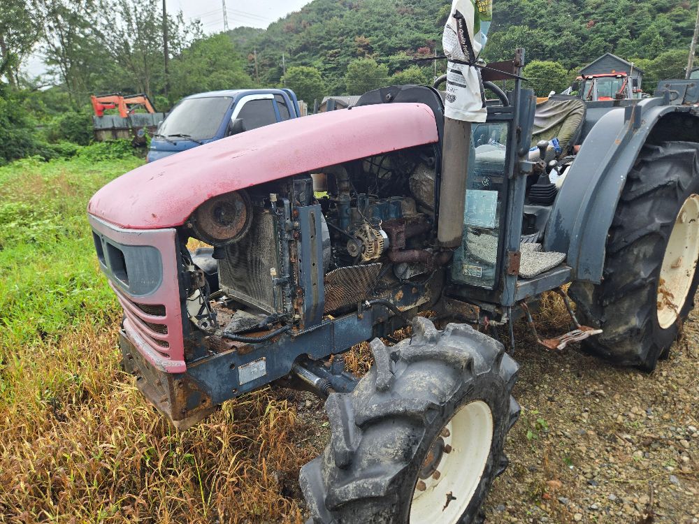 TYM 트랙터 T431 (43마력) 뒤우측면