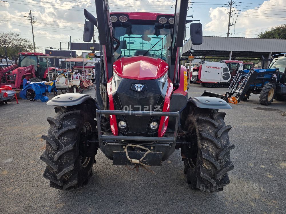 TYM 트랙터 TS130CP6ANB (129마력)