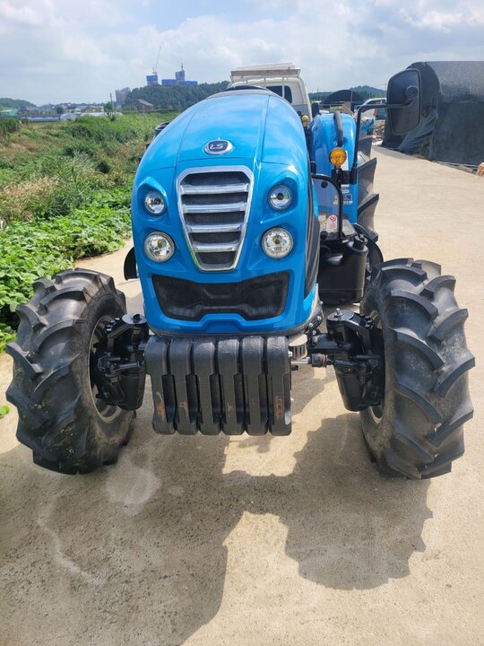 LS 트랙터 XR4155 (55.7마력)