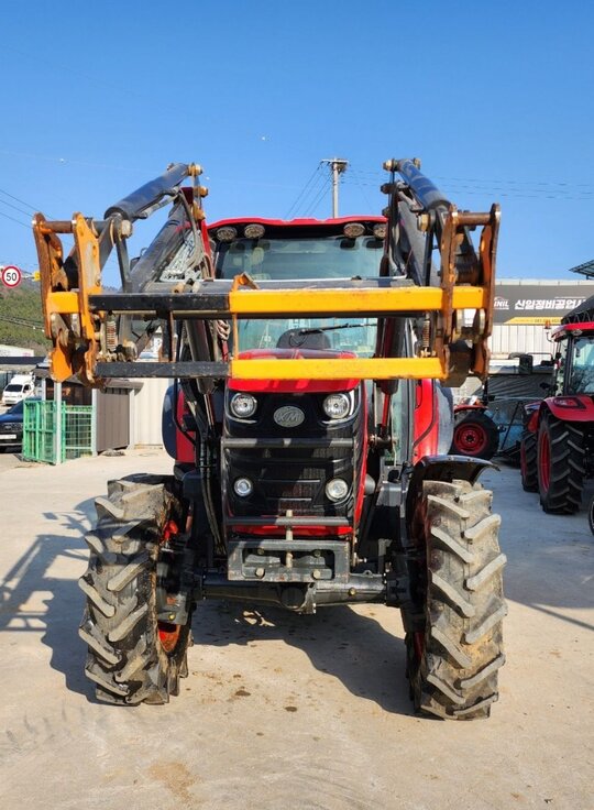 국제 트랙터 LUXEN900 (90마력)