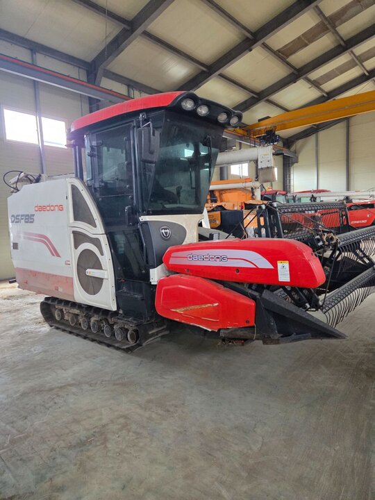 대동 콤바인 DSF85 (보통형) 앞좌측면