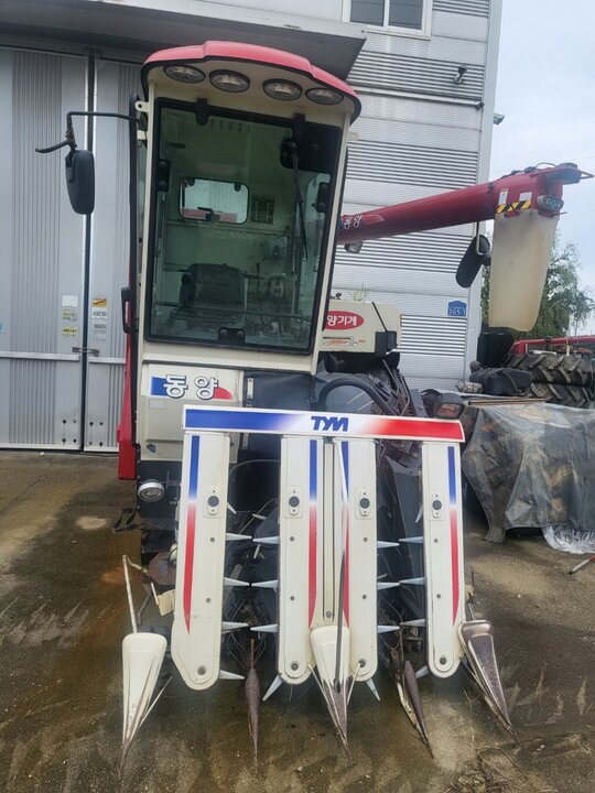 TYM 콤바인 C704G (4조식)