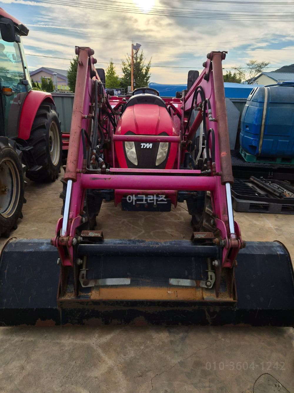 TYM Tractor T603 (60hp)