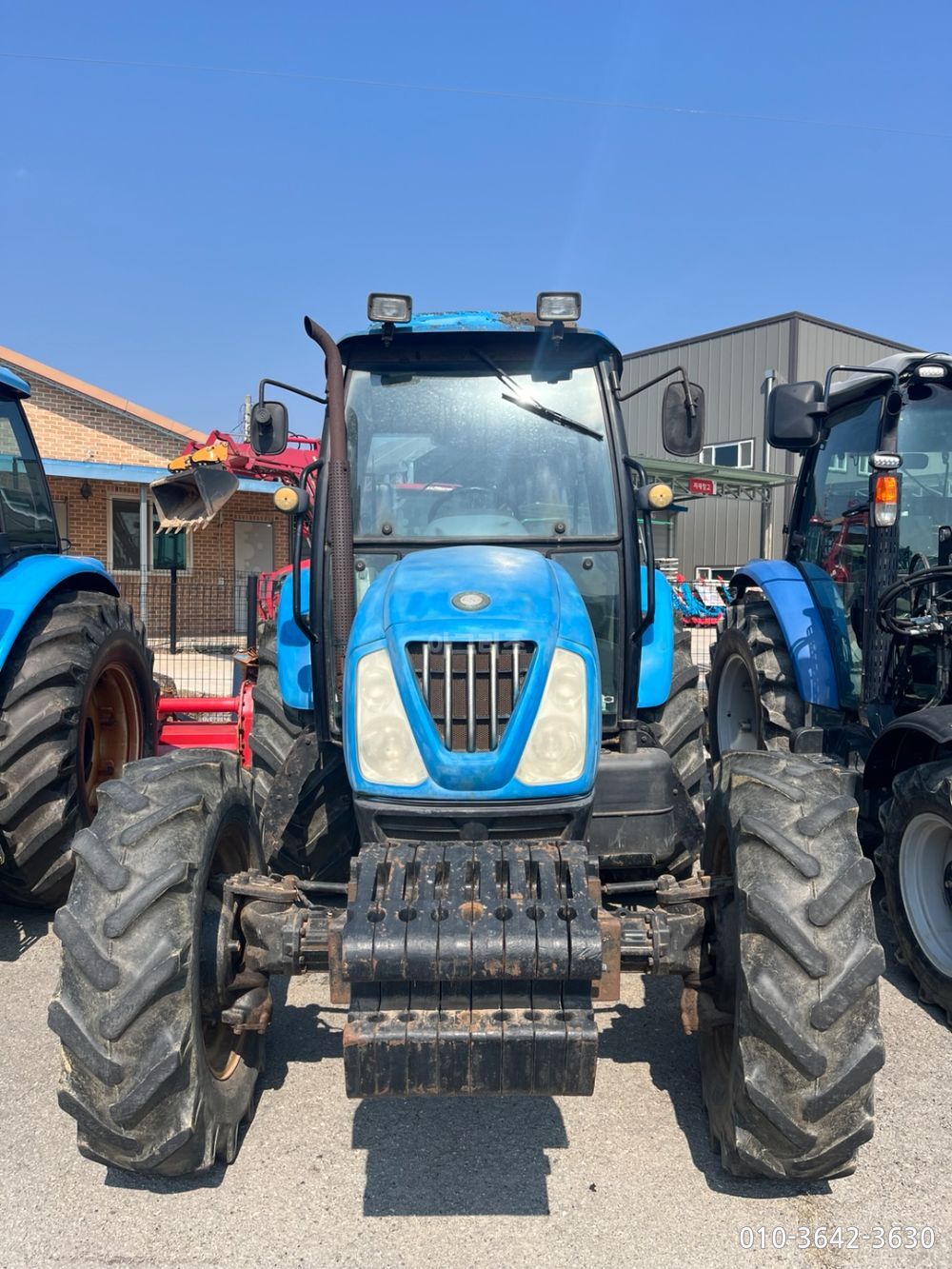 LS Tractor L7030 (85hp)