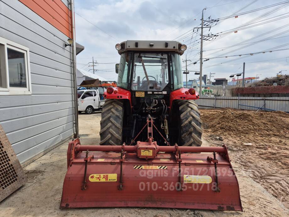 아세아 트랙터 MF-5455 (100마력) 뒤우측면