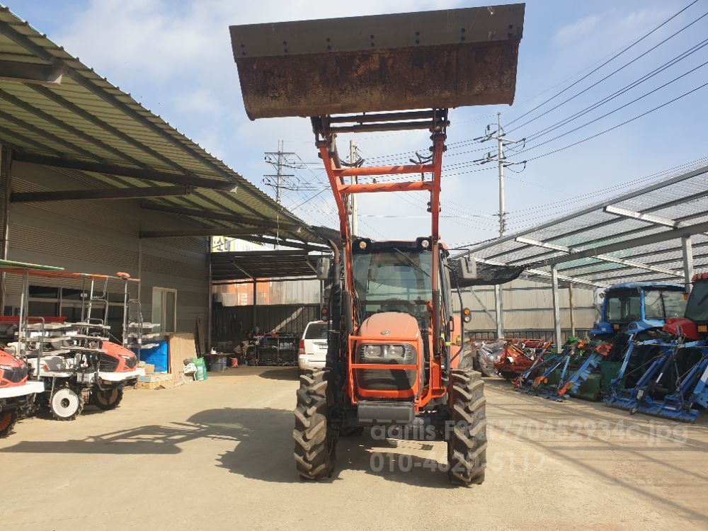 대동 트랙터 DX100 (100마력)