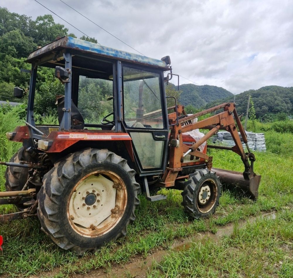 대동 트랙터 D48 (48마력)