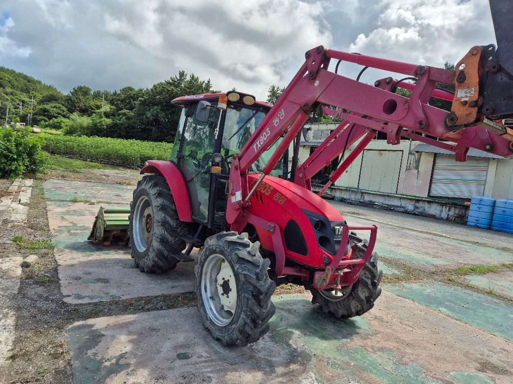 TYM Tractor TX803 (80hp)