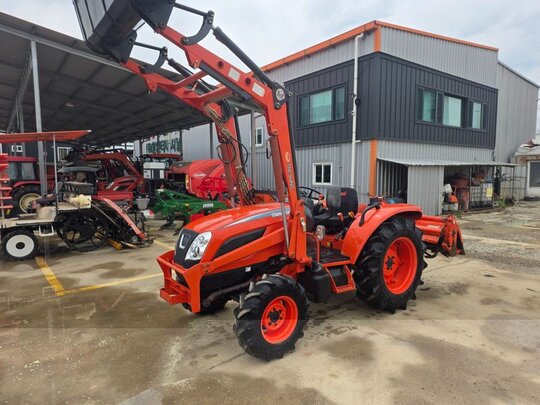 Daedong Tractor NX520 (52hp)