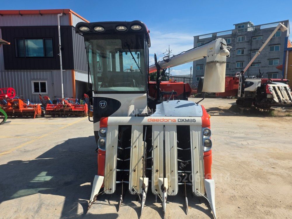 Daedong Combine Harvester DXM85G-C (5Rows)