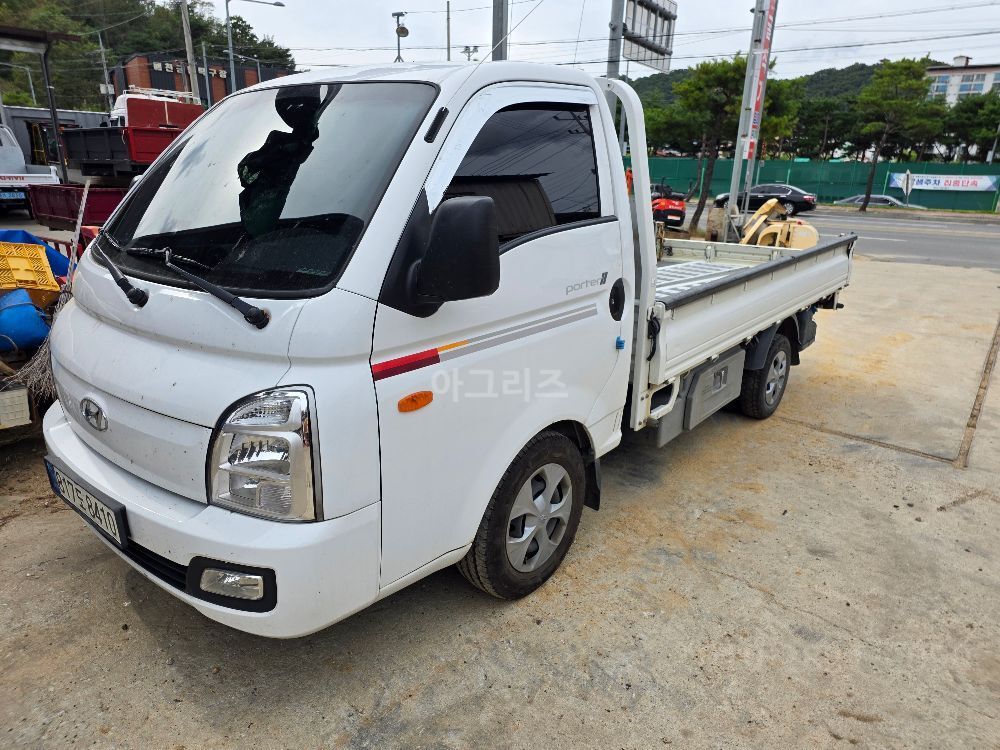 Hyundai 포터2. 오토 포터 2  뒤우측면