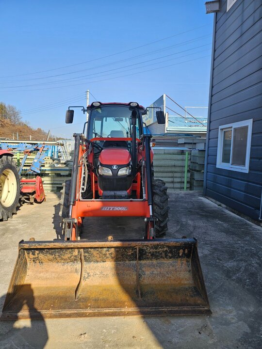 Kubota Tractor M7060 (72hp)