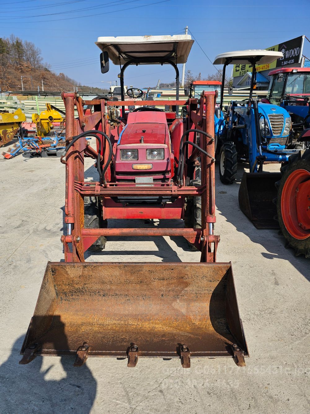 TYM 트랙터 T280 (28마력)