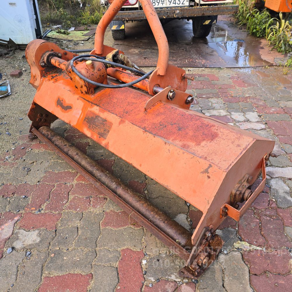  Tractor 트랙터  뒤우측면