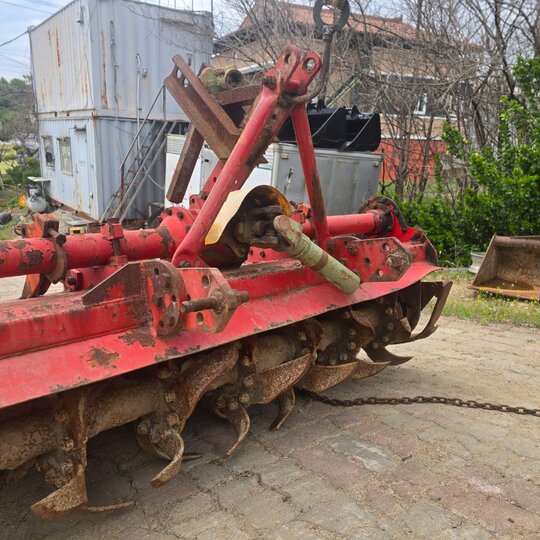 트랙터로타리 배토기포함 로타리 트랙터용 배토기 (경폭190cm)