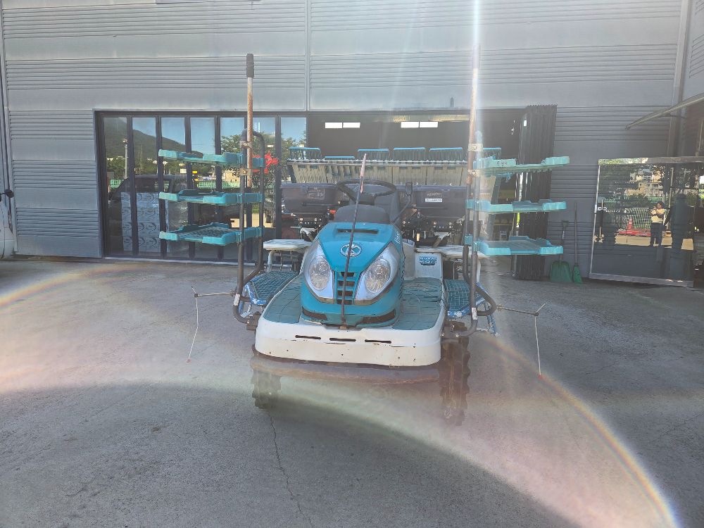 Kubota Rice transplanter KWP69DF (6Rows)