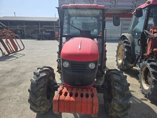 국제 트랙터 NF385 (38마력)